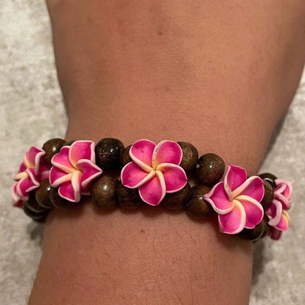 Hawaiian Flower Bracelets